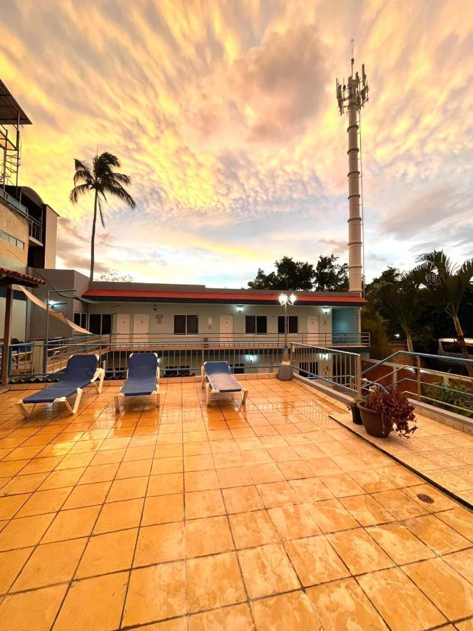 Hotel Terraza Inn Rincon de Guayabitos Bagian luar foto